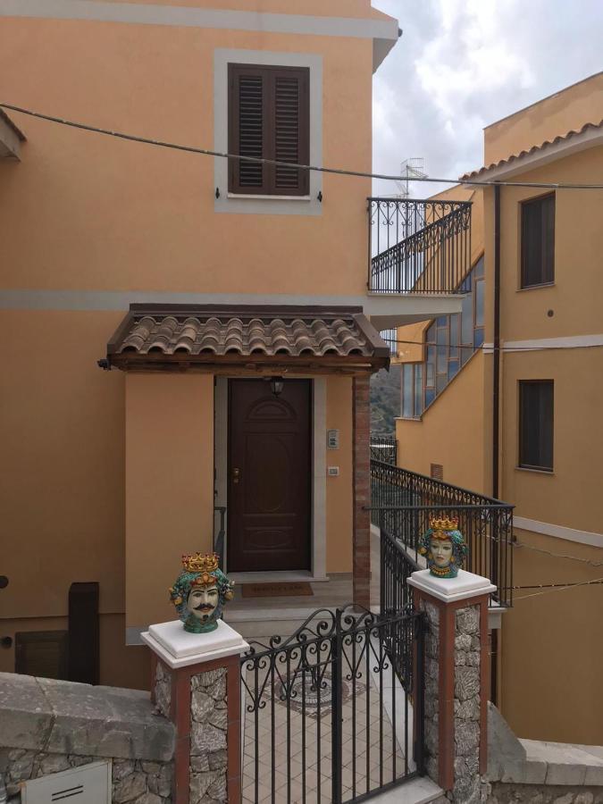 Casa Vacanza Cundari Castelmola Εξωτερικό φωτογραφία